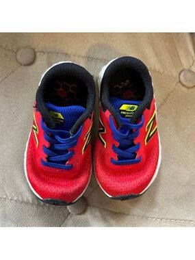 New Balance Boys Infants Shoes Size 4 W Red Black Sneakers Shoes